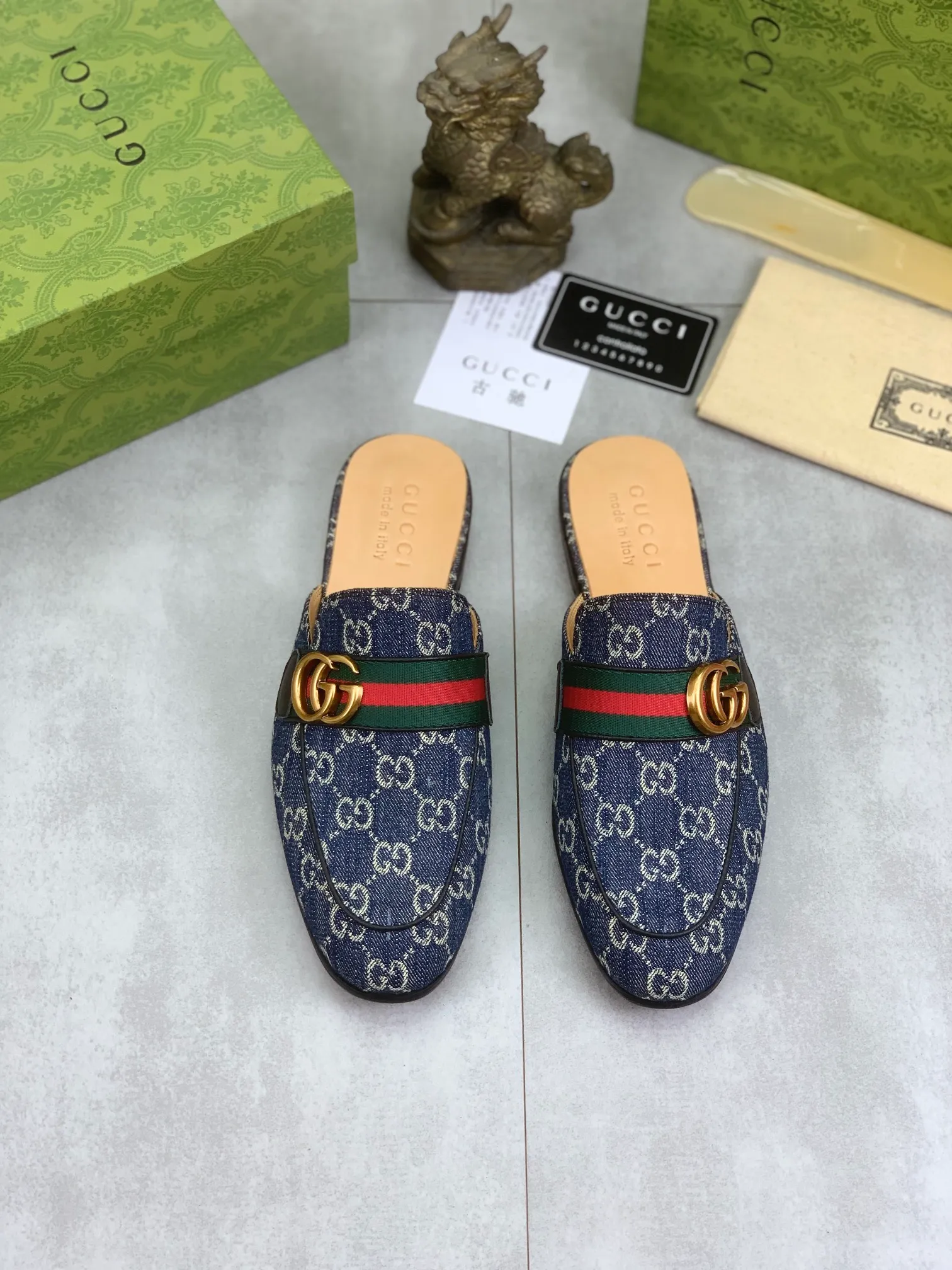 Men's Men's Shoes💰P480💰【New Style】Water-dyed Niuli High Quality Gucci half-drag business leather shoes hot selection (Gucci) official website latest Gucci half-drag 🎁 business leather shoes, hot style 💥 simple and elegant style, exclusive for trendy men. Unique official website latest brand original double G embossing Elements 👑 Original Gucci decoration, fashionable and elegant, fabric original calfskin ✅ Fully imported first-layer cowhide lining, official website designated wear-resistant, rubber business outsole, classic model taken at the counter in real life 🎬Number: 38-44 (45 46 customized) 2⃣️colors available